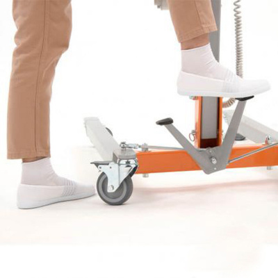 Кронштейн напольный на колесах, для MET TITAN M